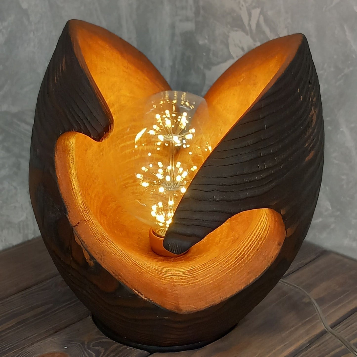 Burnt Wood Yakisugi Black Gold Lamp