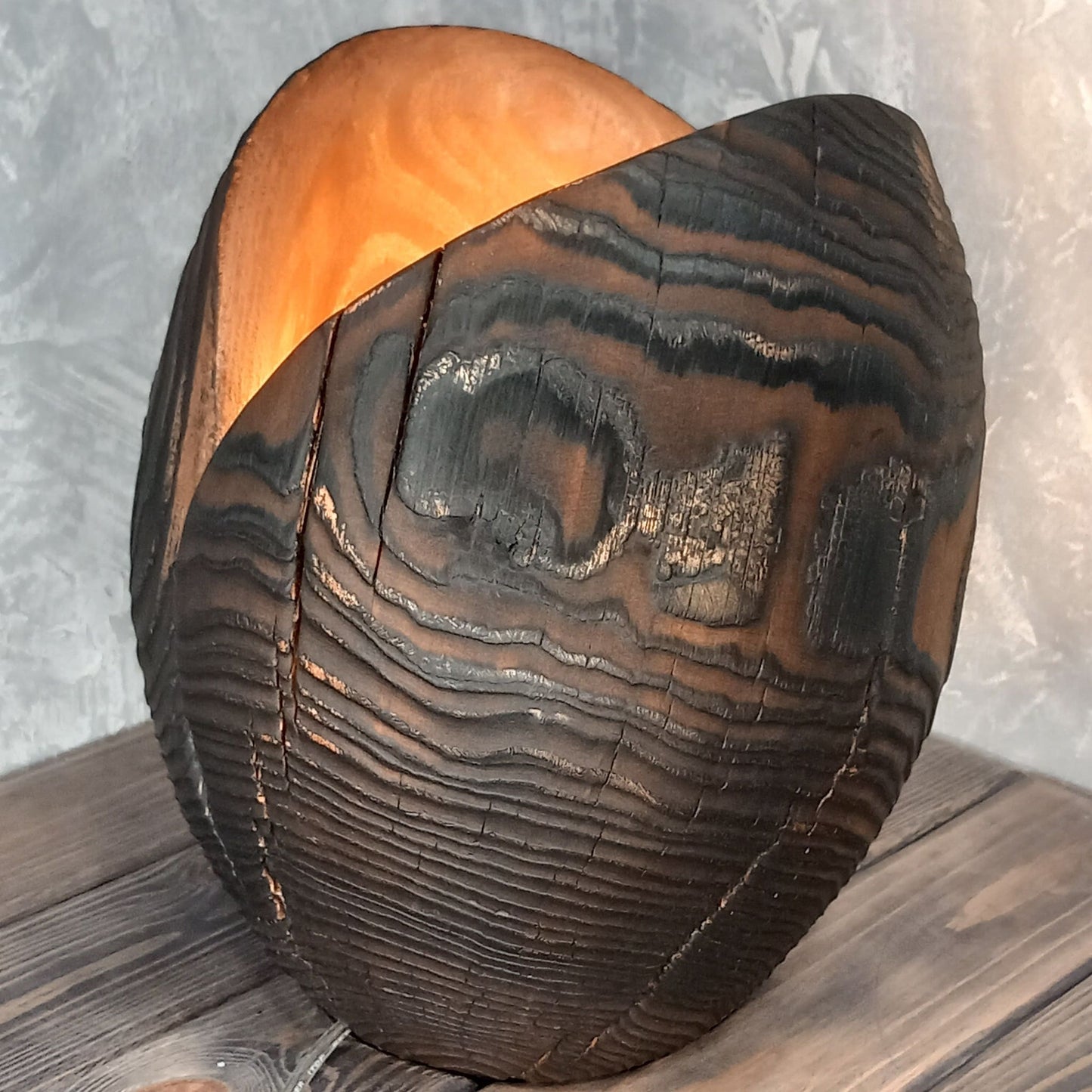 Burnt Wood Yakisugi Black Gold Lamp