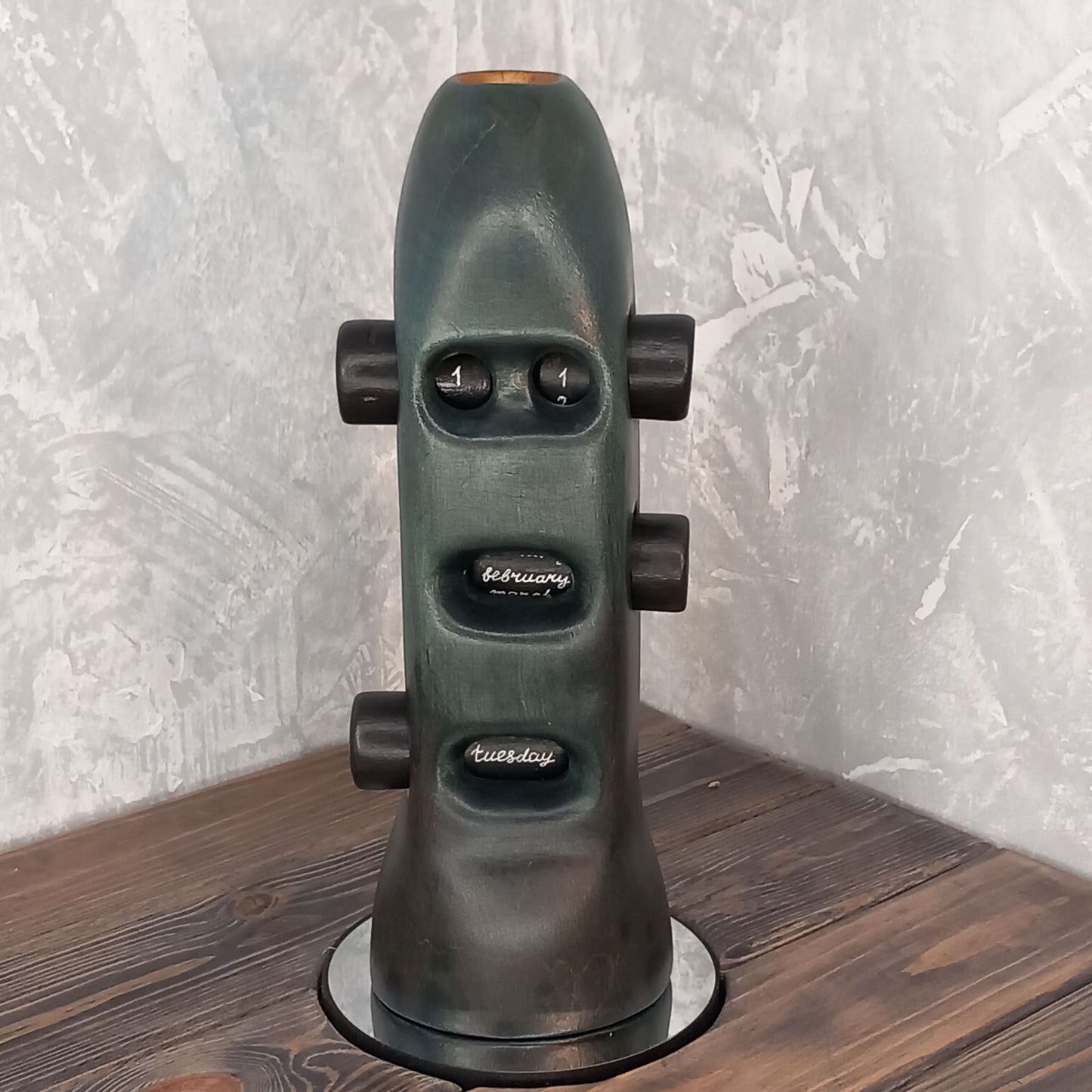 Dark Green Perpetuum Calendar Vase