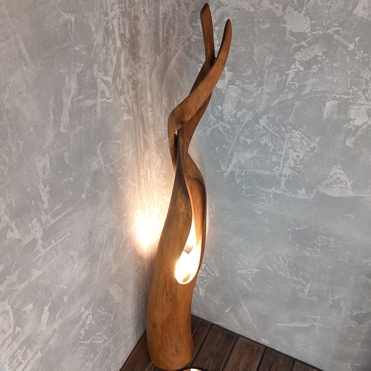 Tall Sculptural Liana Lamp